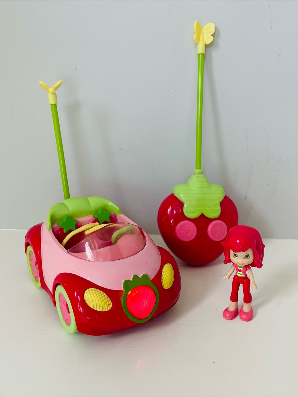Strawberry Shortcake Car Toy w Remote & Figure Doll Set Lot Tested See Video